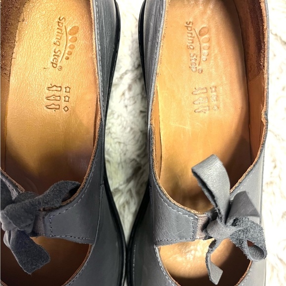 Spring Step Welch Grey Leather Mary Janes Bohemian Timeless Feminine 
Size 10 - Picture 7 of 9
